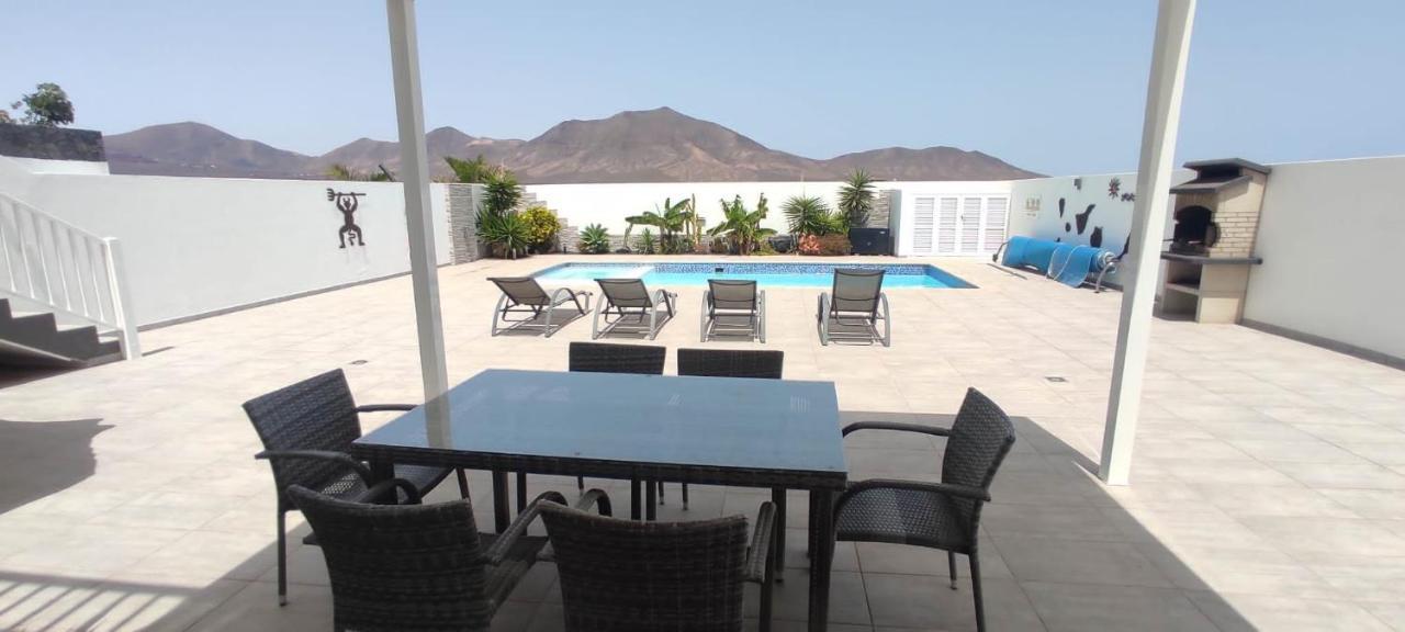 Villa Carol Playa Blanca  Ngoại thất bức ảnh