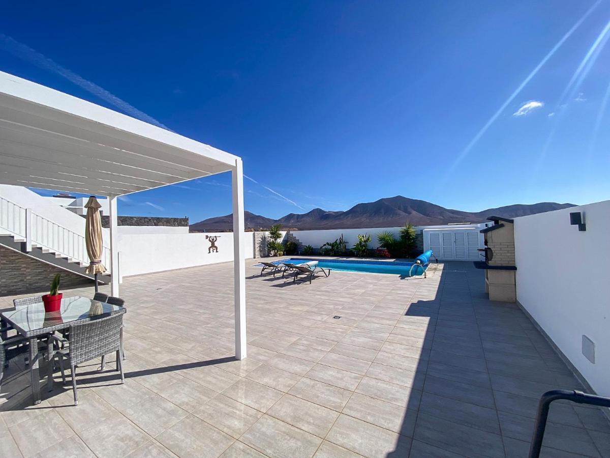 Villa Carol Playa Blanca  Ngoại thất bức ảnh