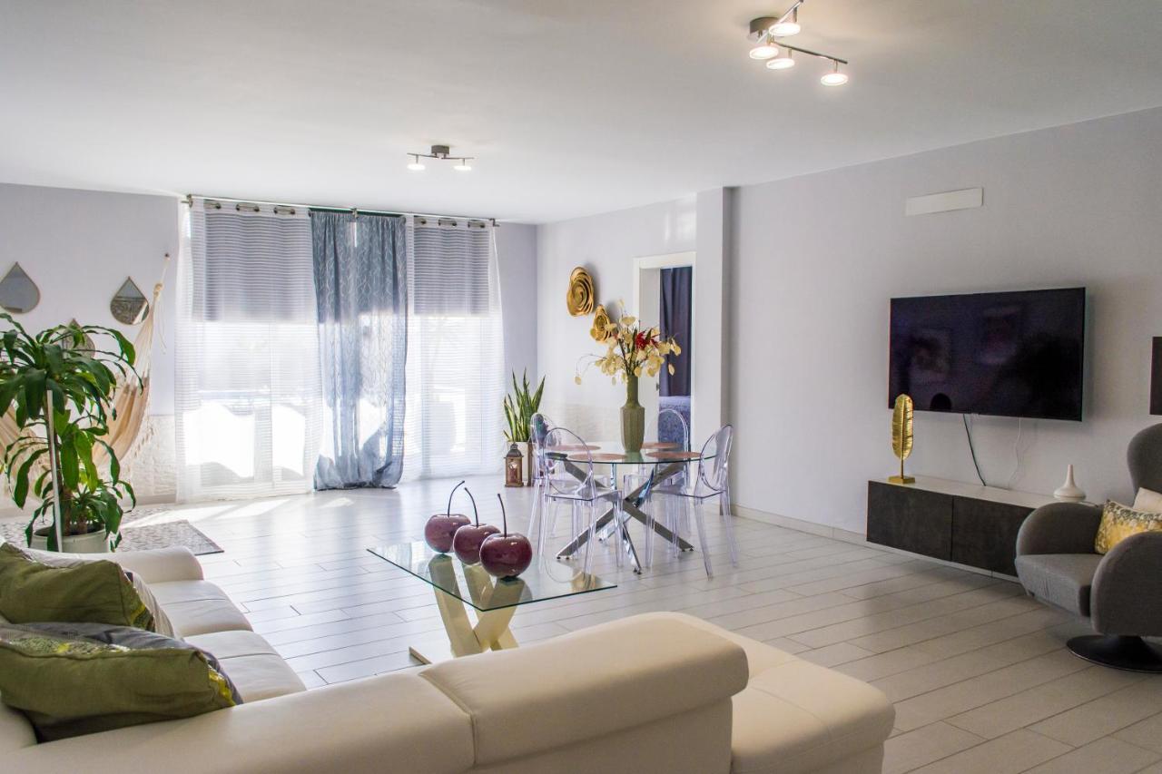 Villa Carol Playa Blanca  Ngoại thất bức ảnh