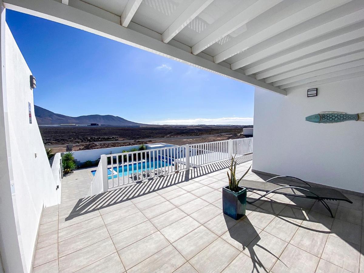 Villa Carol Playa Blanca  Ngoại thất bức ảnh