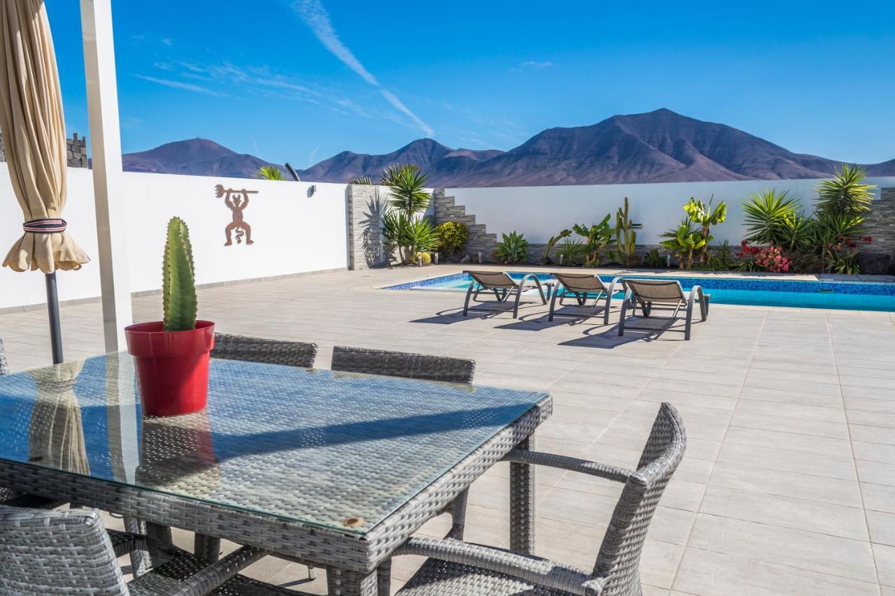 Villa Carol Playa Blanca  Ngoại thất bức ảnh