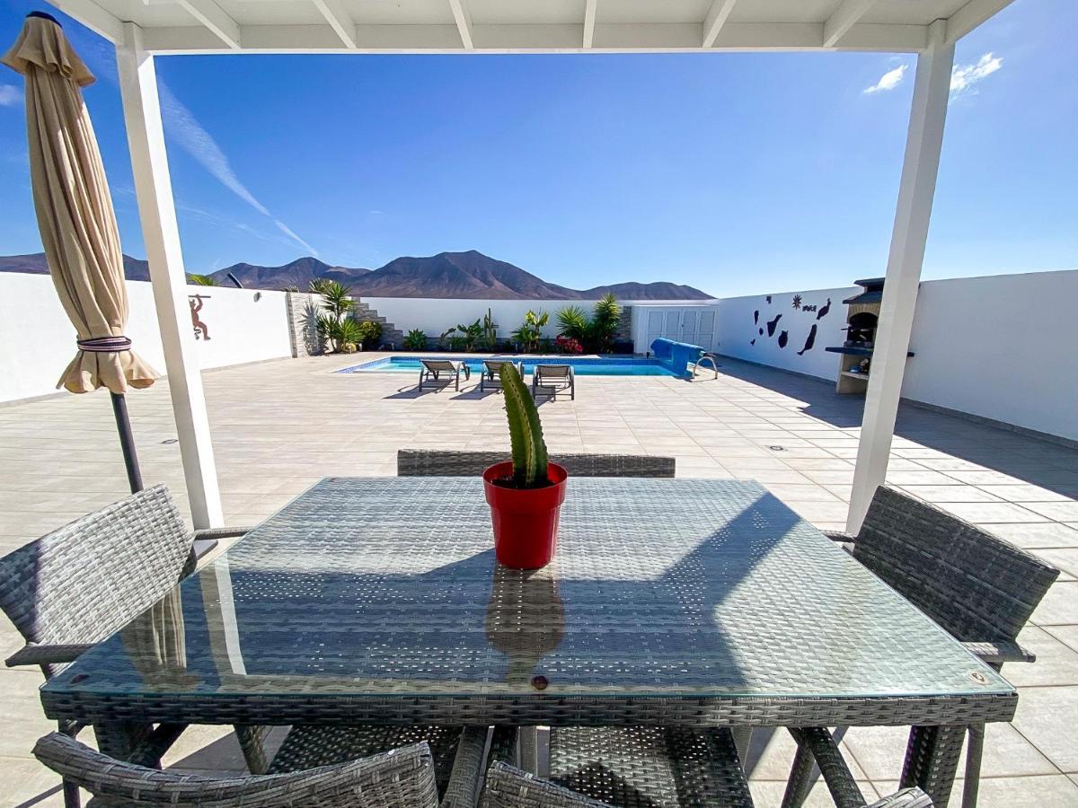 Villa Carol Playa Blanca  Ngoại thất bức ảnh